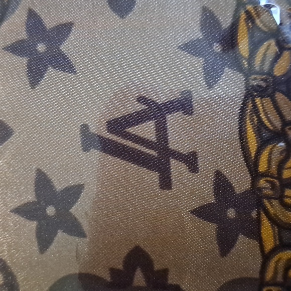 FINAL SALE Luxury LV STYLE Brown and Gold Scarf, NEW, Silk - Picture 5 of 5